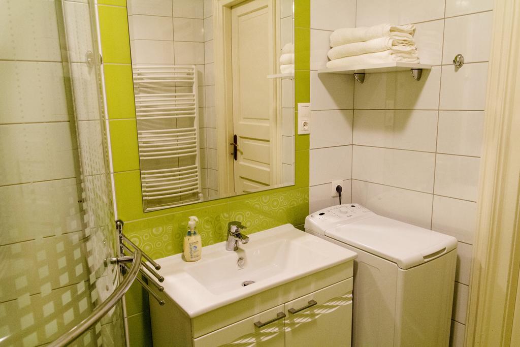 Ferienwohnung Eotvos Apartman Budapest Zimmer foto