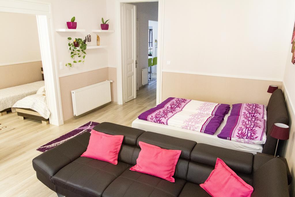 Ferienwohnung Eotvos Apartman Budapest Zimmer foto