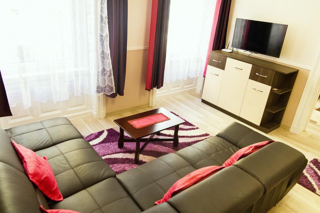 Ferienwohnung Eotvos Apartman Budapest Zimmer foto